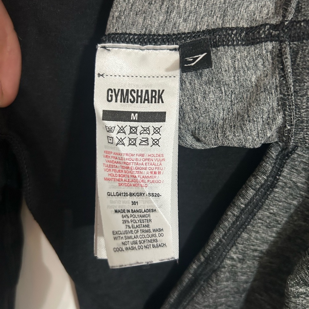 Gymshark Ombre Black and Gray Leggings - Picture 5 of 5